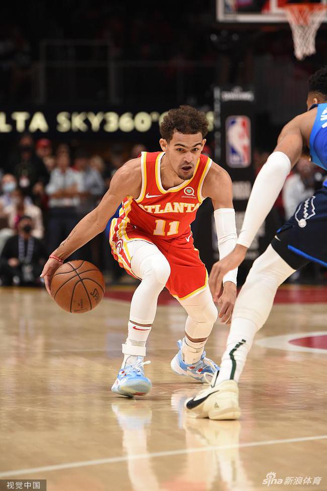 费耶诺德训练开放日；今晚更衣室发声引欢呼；NBA常规赛在即；赛季目标并未改变